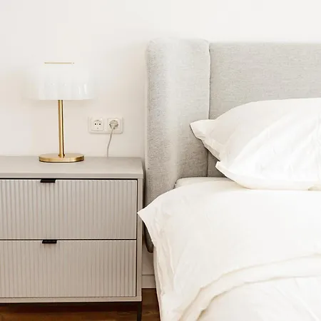 アパート Arina *