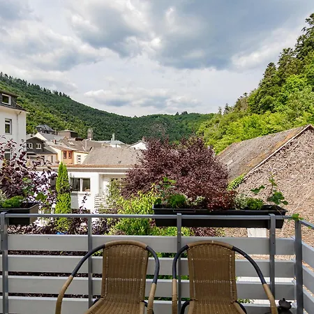 Arina * バート・ベルトリッヒ